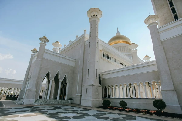 Border Crossings in Brunei