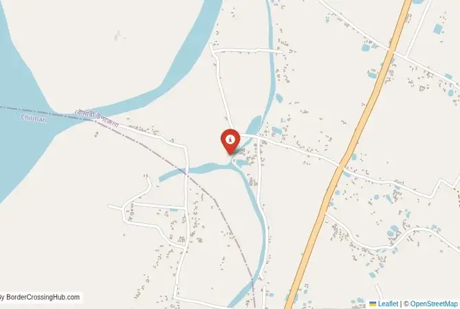 Close-up map showing a border crossing point with marker at the selected land port of entry between Bangladesh and India