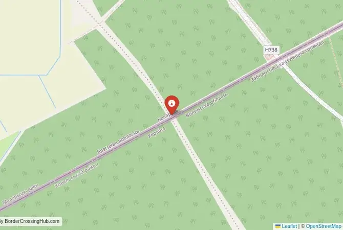 Close-up map showing a border crossing point with marker at the selected land port of entry between Belarus and Ukraine