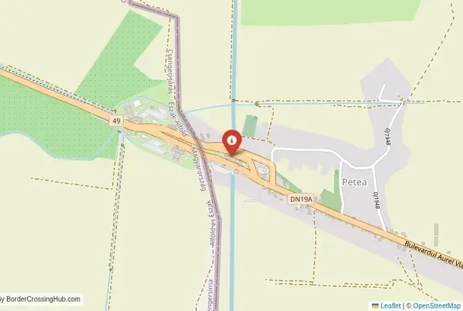 Close-up map showing a border crossing point with marker at the selected land port of entry between Hungary and Romania