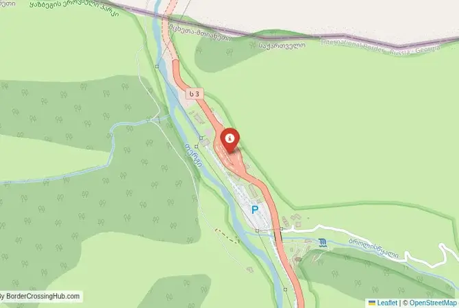 Close-up map showing a border crossing point with marker at the selected land port of entry between Russia and Georgia