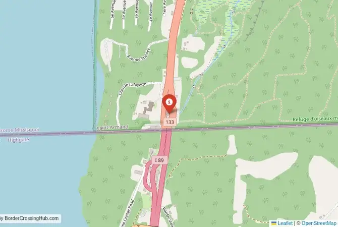 Close-up map showing a border crossing point with marker at the selected land port of entry between United States and Canada