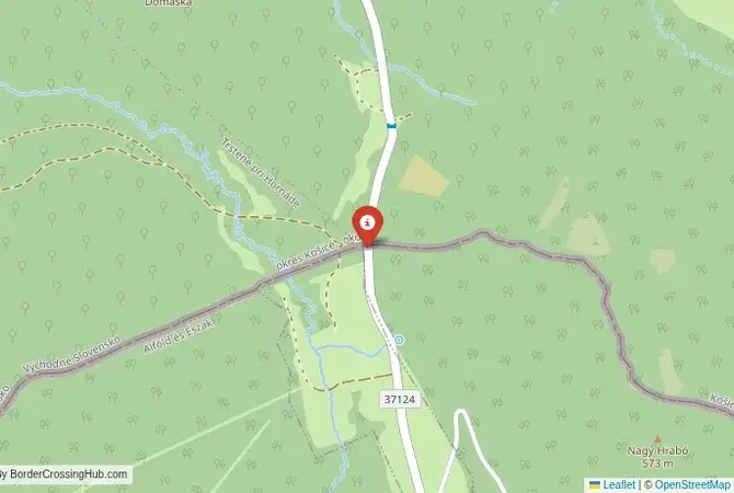 Close-up map showing a border crossing point with marker at the selected land port of entry between Slovakia and Hungary