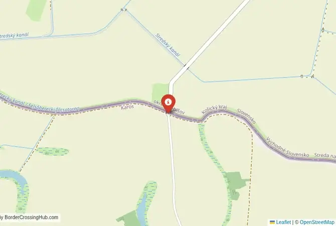 Close-up map showing a border crossing point with marker at the selected land port of entry between Slovakia and Hungary