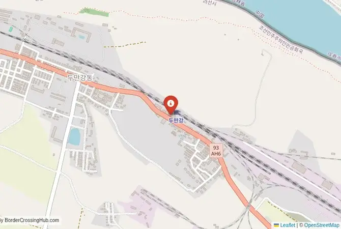 Close-up map showing a border crossing point with marker at the selected land port of entry between Russia and North Korea