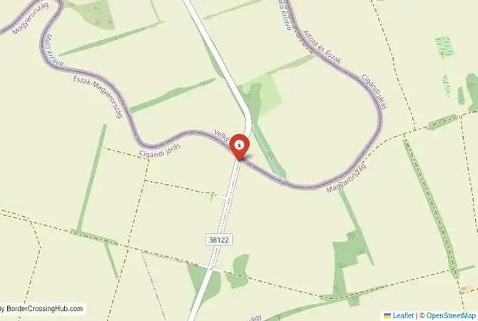 Close-up map showing a border crossing point with marker at the selected land port of entry between Slovakia and Hungary