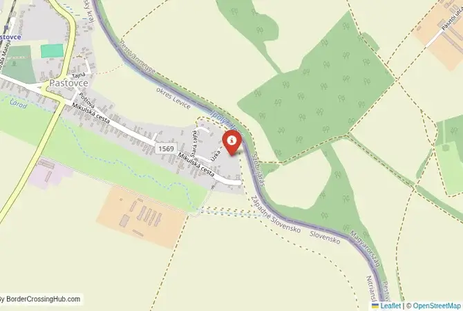 Close-up map showing a border crossing point with marker at the selected land port of entry between Slovakia and Hungary