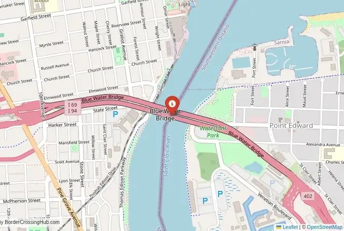 Close-up map showing a border crossing point with marker at the selected land port of entry between United States and Canada