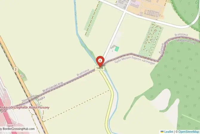 Close-up map showing a border crossing point with marker at the selected land port of entry between Slovakia and Hungary