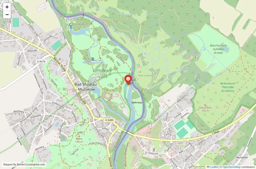 Close-up map showing a border crossing point with marker at the selected land port of entry between Germany and Poland