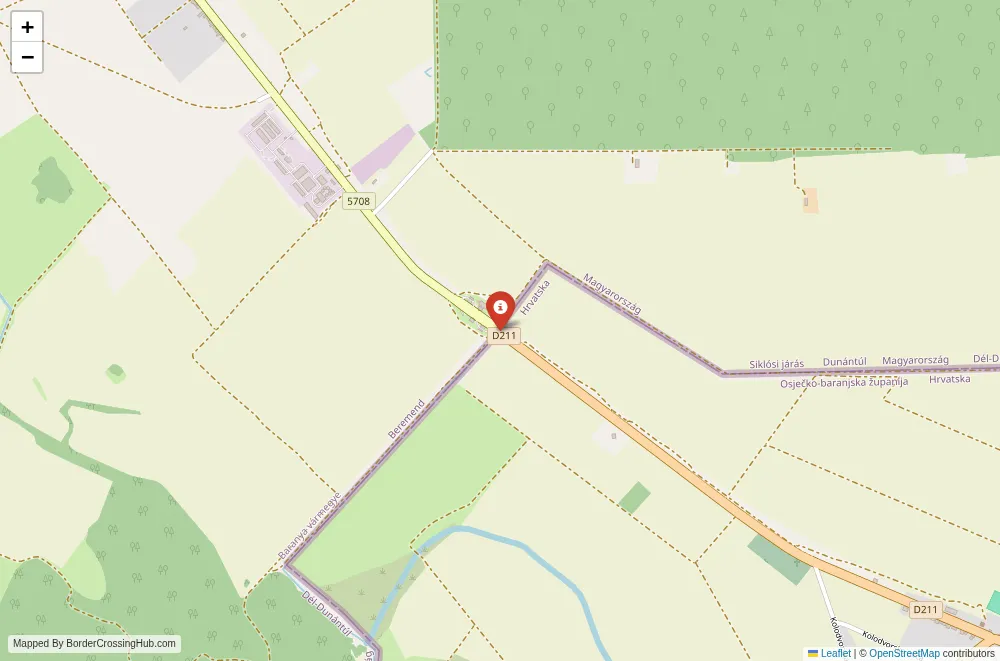 Close-up map showing a border crossing point with marker at the selected land port of entry between Hungary and Croatia