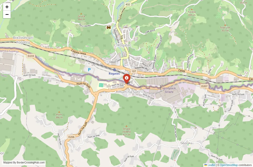 Close-up map showing a border crossing point with marker at the selected land port of entry between Slovenia and Croatia