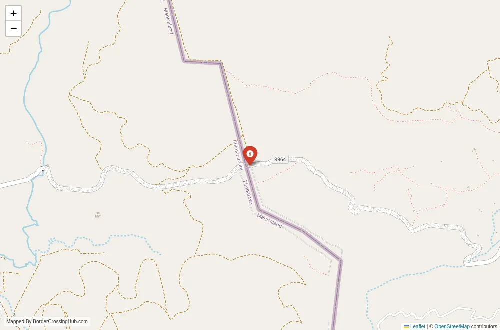 Close-up map showing a border crossing point with marker at the selected land port of entry between Zimbabwe and Mozambique