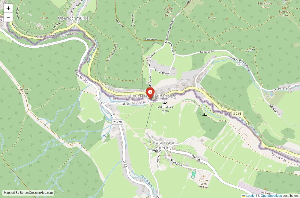 Close-up map showing a border crossing point with marker at the selected land port of entry between Germany and Czech Republic