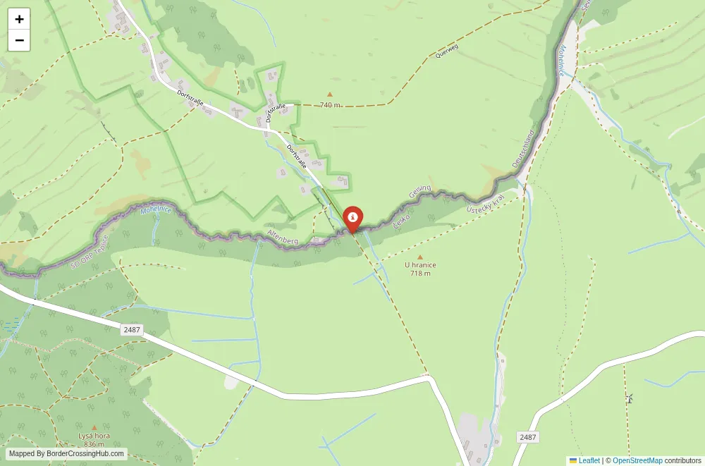 Close-up map showing a border crossing point with marker at the selected land port of entry between Czech Republic and Germany
