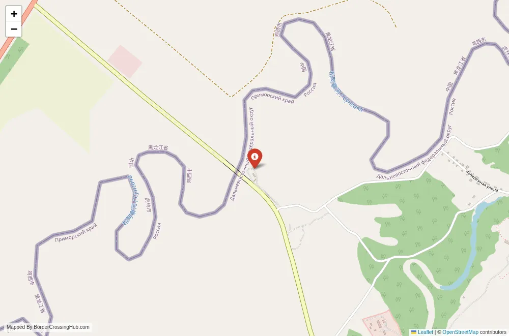 Close-up map showing a border crossing point with marker at the selected land port of entry between China and Russia