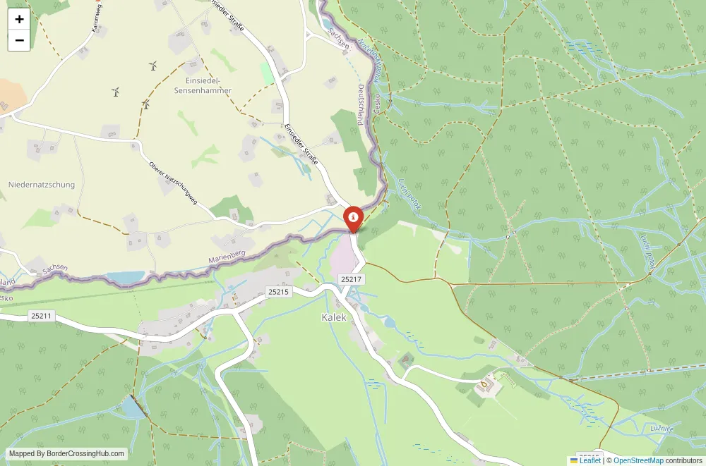 Close-up map showing a border crossing point with marker at the selected land port of entry between Czech Republic and Germany