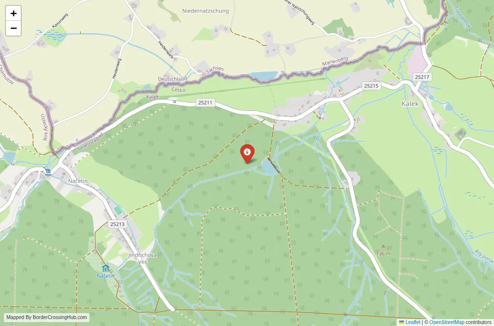 Close-up map showing a border crossing point with marker at the selected land port of entry between Czech Republic and Germany