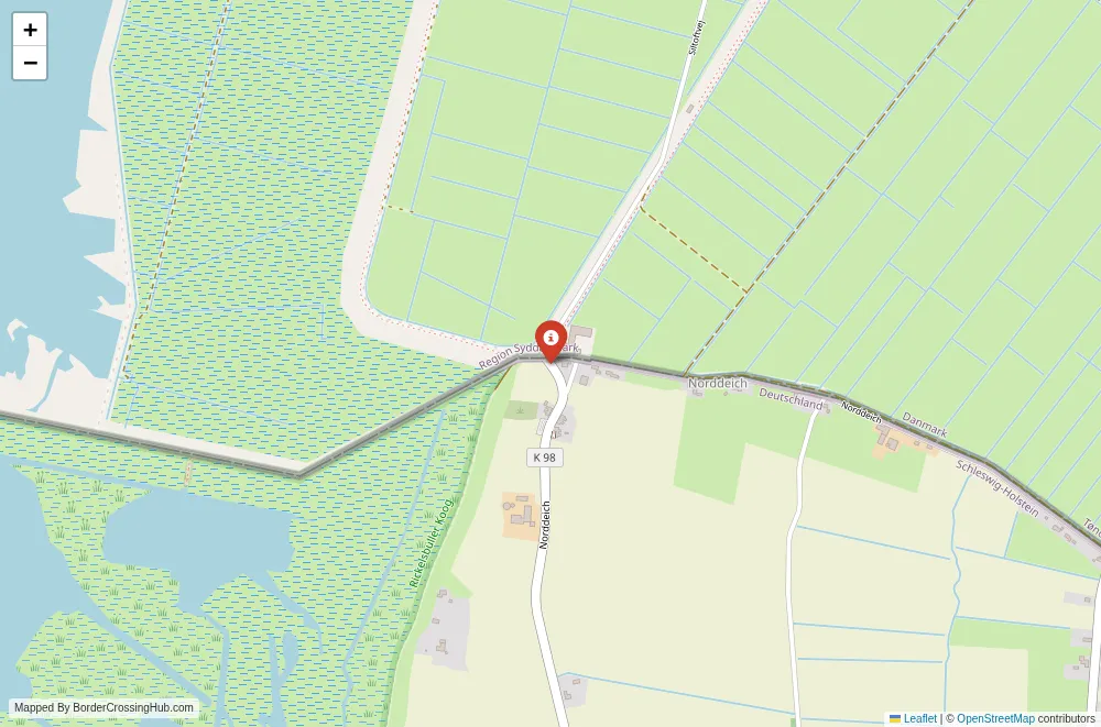 Close-up map showing a border crossing point with marker at the selected land port of entry between Denmark and Germany