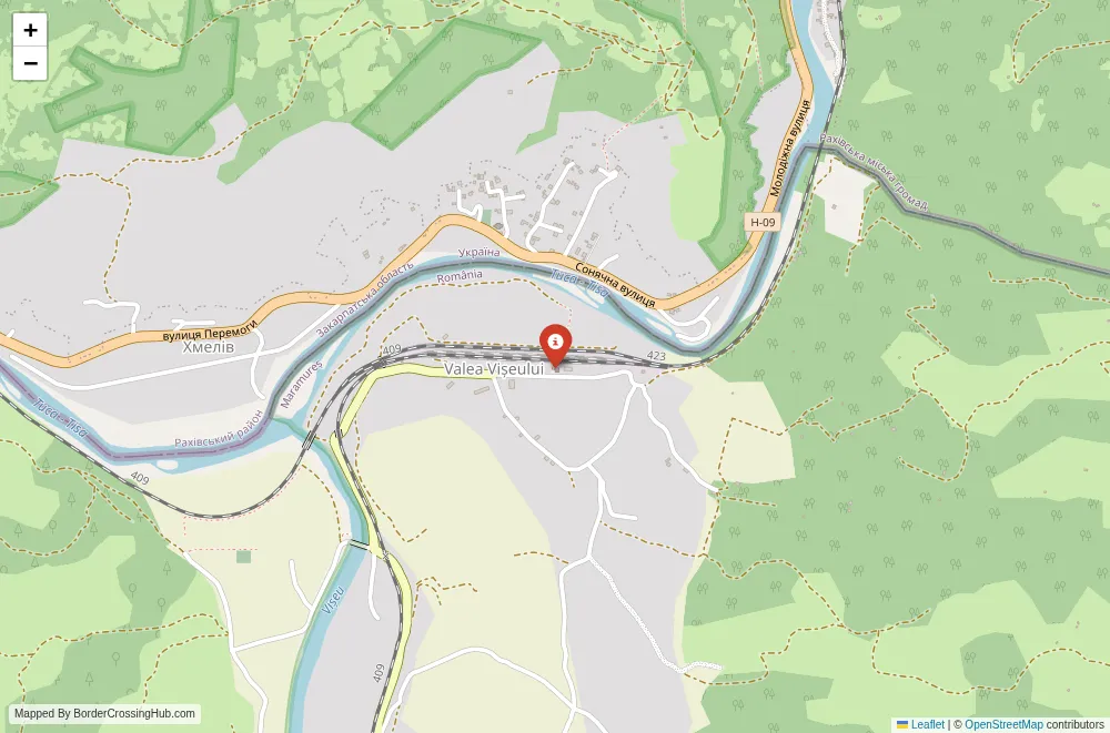 Close-up map showing a border crossing point with marker at the selected land port of entry between Romania and Ukraine