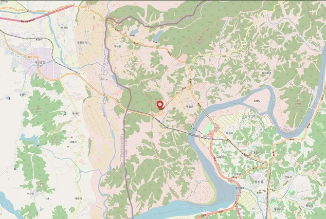 Close-up map showing a border crossing point with marker at the selected land port of entry between South Korea and North Korea